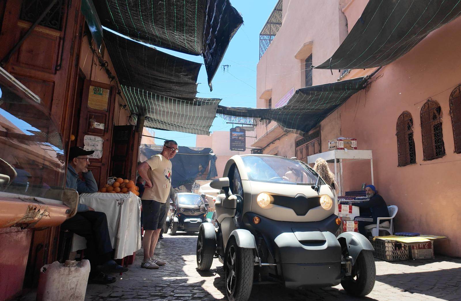 Trip & Key - Private electric Twizy tours. — photo 2